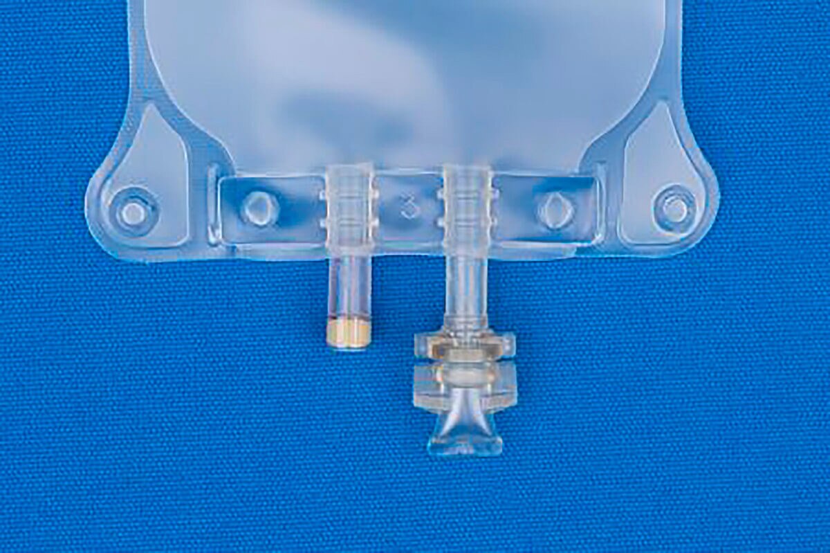 Close-up of the additive and administration ports on the Metrix Secure 500 mL EVA bag