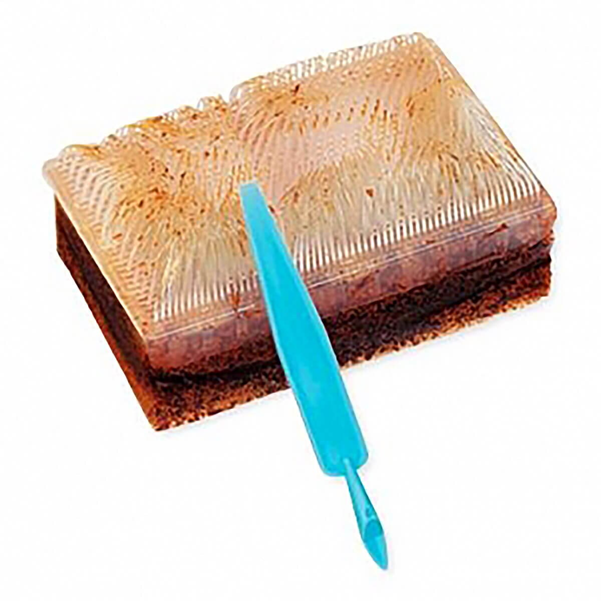 Dual-sided design with a soft sponge and bristle brush for thorough cleansing