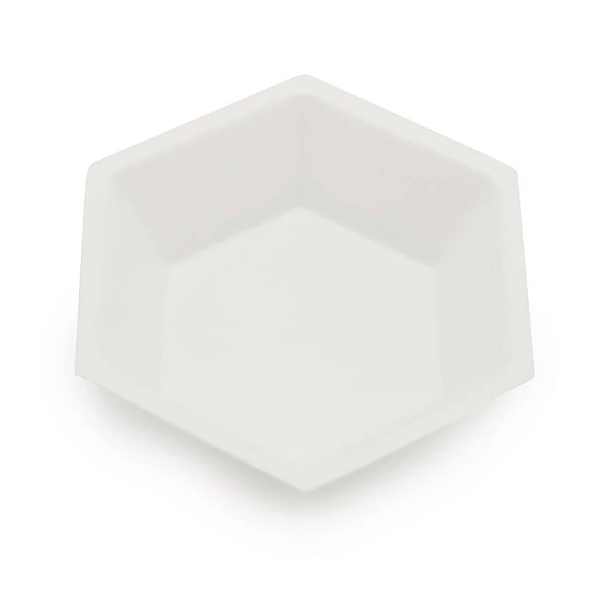 Heathrow Scientific 10 mL white anti-static square polystyrene weigh boat, interior view